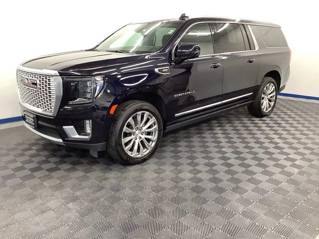 2022 GMC Yukon XL Denali 4WD photo