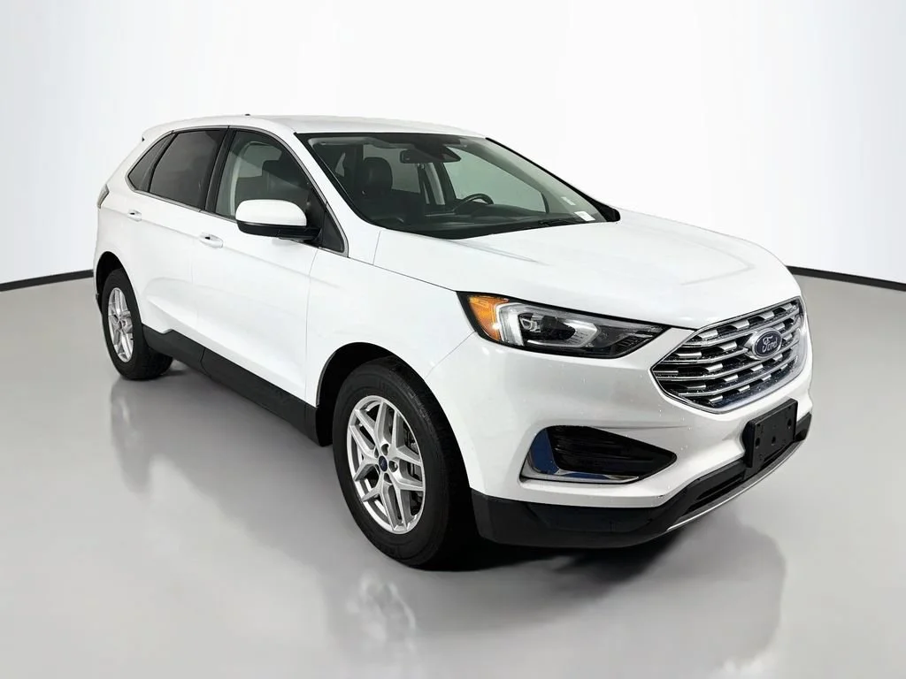 2022 Ford Edge SEL AWD photo