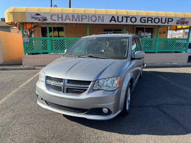 2020 Dodge Grand Caravan SXT FWD photo