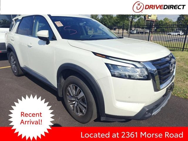 2023 Nissan Pathfinder SL 4WD photo