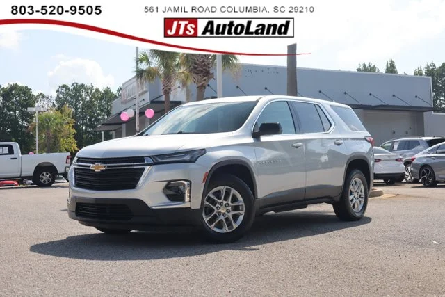 2022 Chevrolet Traverse LS FWD photo