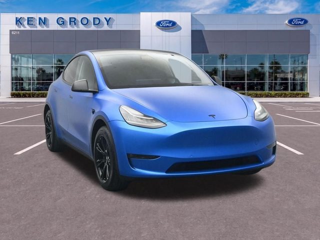 2022 Tesla Model Y Long Range AWD photo