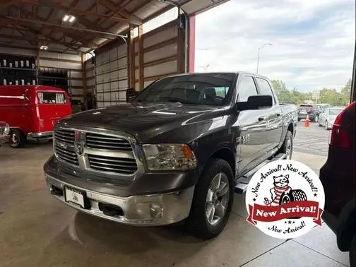 2015 Ram 1500 Lone Star 4WD photo