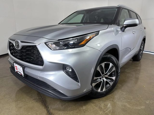 2023 Toyota Highlander XLE AWD photo