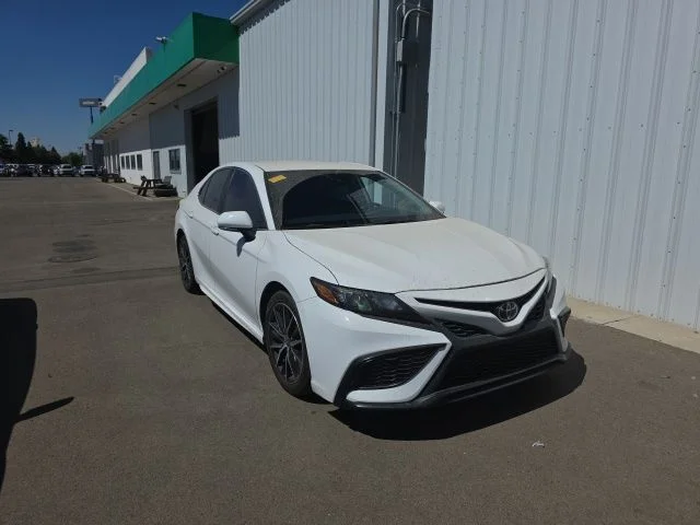 2022 Toyota Camry SE FWD photo