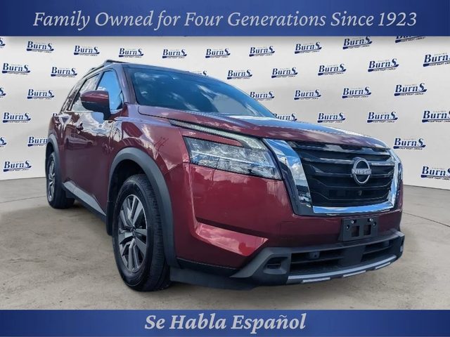2023 Nissan Pathfinder SL 4WD photo