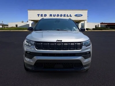 2022 Jeep Compass Altitude FWD photo