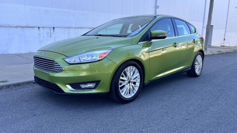 2018 Ford Focus Titanium FWD photo