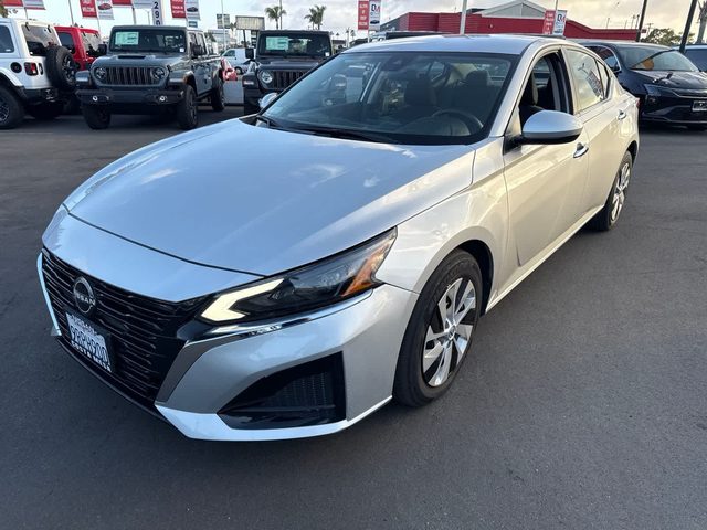 2023 Nissan Altima 2.5 S FWD photo