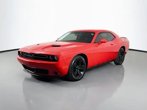 2021 Dodge Challenger SXT RWD photo