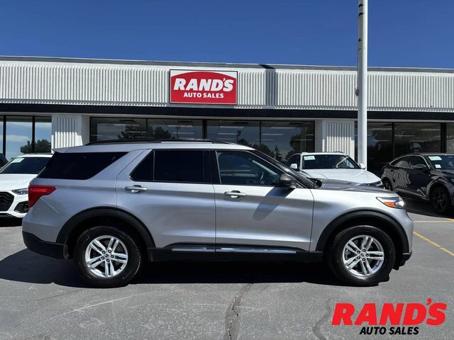 2021 Ford Explorer XLT 4WD photo