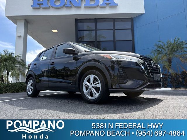 2021 Nissan Kicks S FWD photo