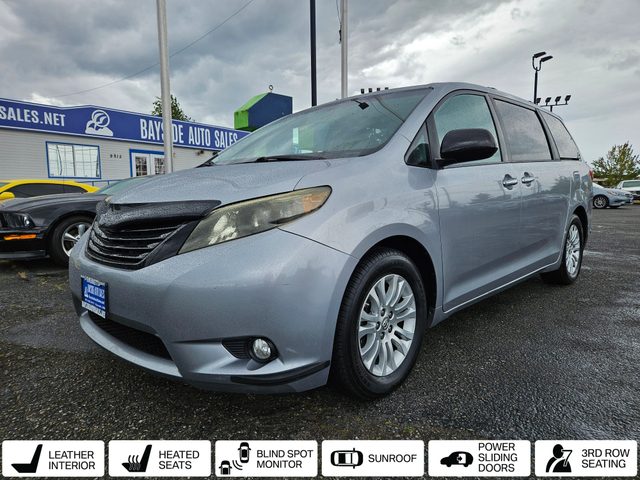 2015 Toyota Sienna XLE FWD photo
