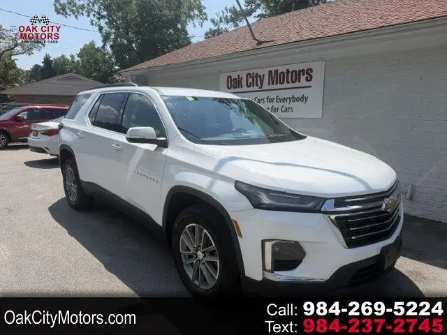 2022 Chevrolet Traverse LT Cloth AWD photo
