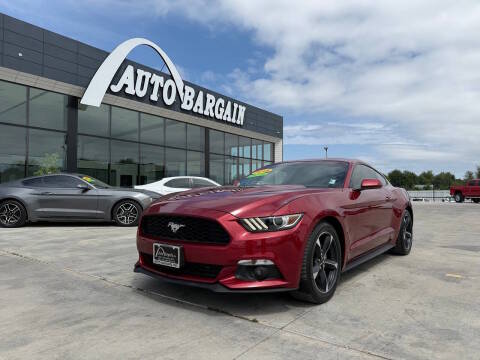 2015 Ford Mustang EcoBoost RWD photo