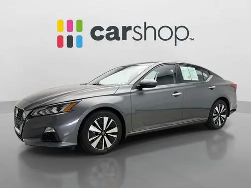 2022 Nissan Altima 2.5 SV FWD photo