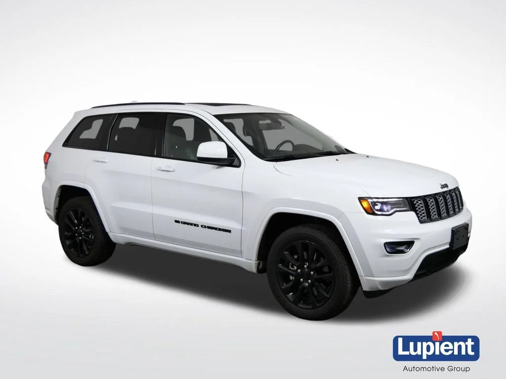2022 Jeep Grand Cherokee Laredo X 4WD photo