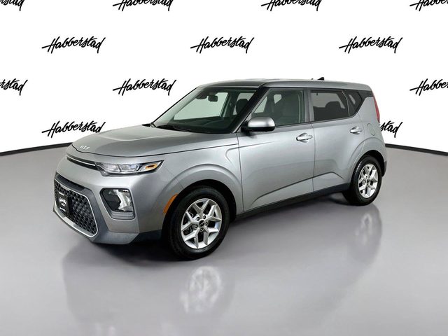 2022 Kia Soul LX FWD photo