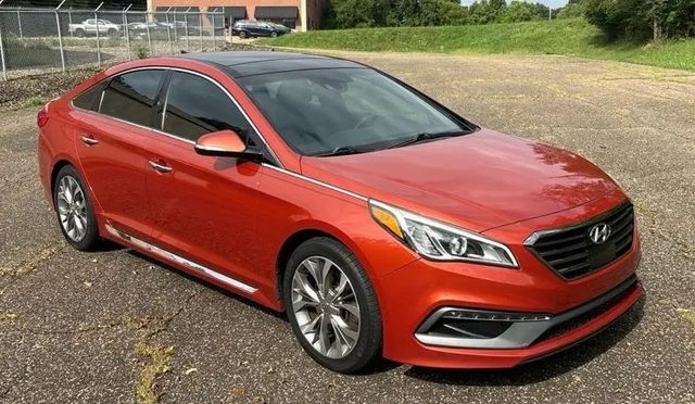 2015 Hyundai Sonata 2.0T Limited FWD photo