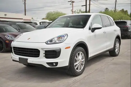 2016 Porsche Cayenne AWD photo