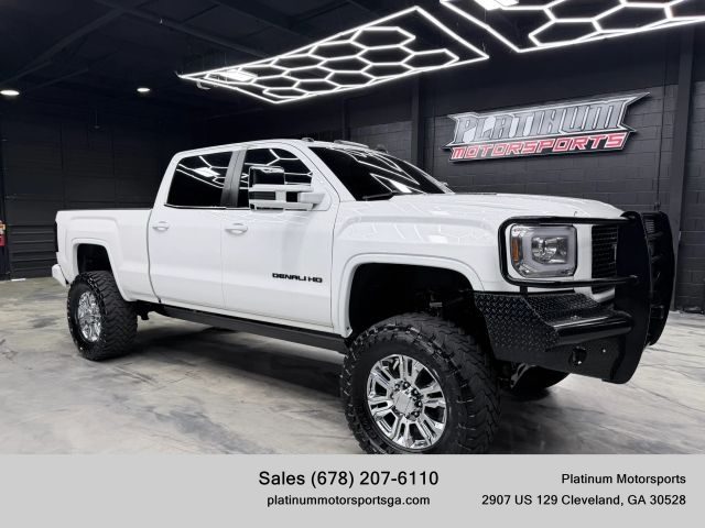 2015 GMC Sierra 2500HD Denali 4WD photo