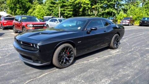 2015 Dodge Challenger R/T Plus RWD photo