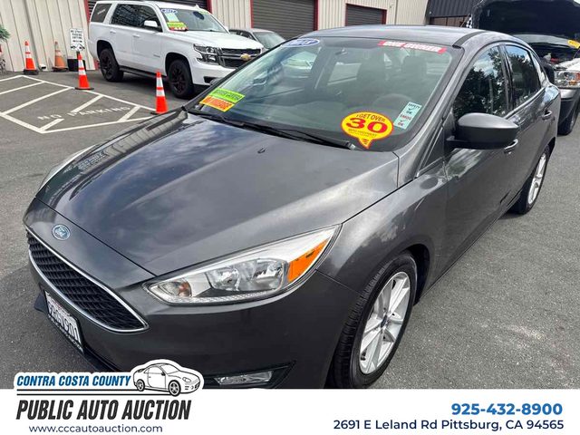 2018 Ford Focus SE FWD photo