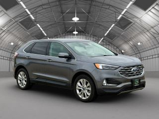 2022 Ford Edge Titanium AWD photo