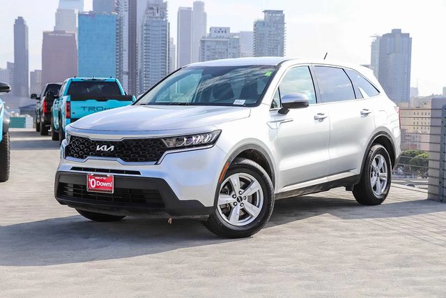 2022 Kia Sorento LX FWD photo