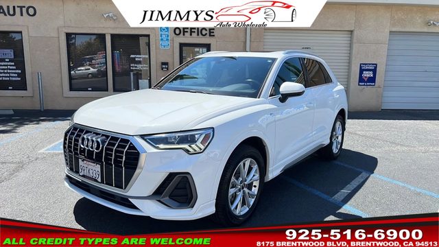 2023 Audi Q3 S line Premium AWD photo