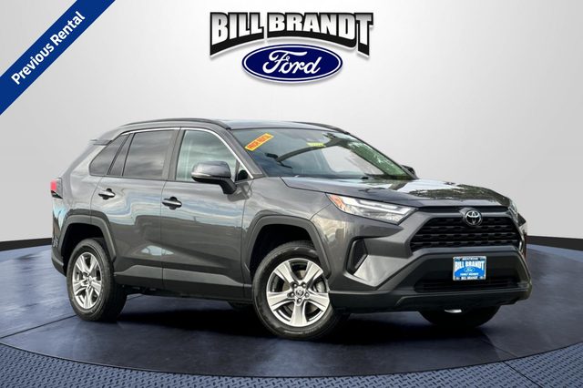 2023 Toyota RAV4 XLE FWD photo