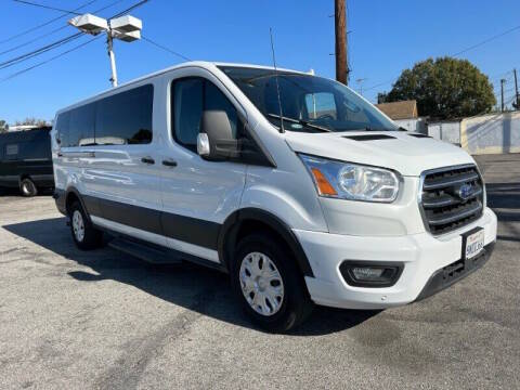 2020 Ford Transit Passenger Wagon XLT RWD photo