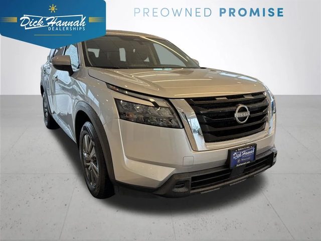 2023 Nissan Pathfinder SV 4WD photo