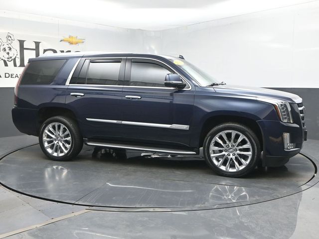 2020 Cadillac Escalade Luxury 4WD photo