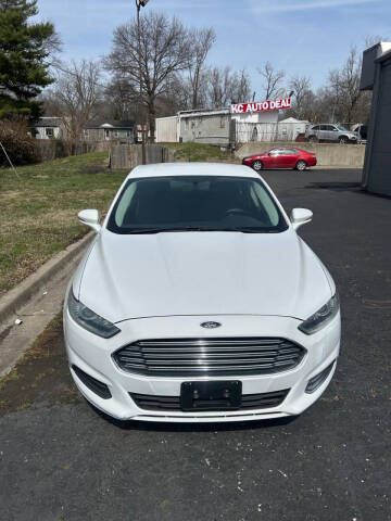 2015 Ford Fusion SE FWD photo