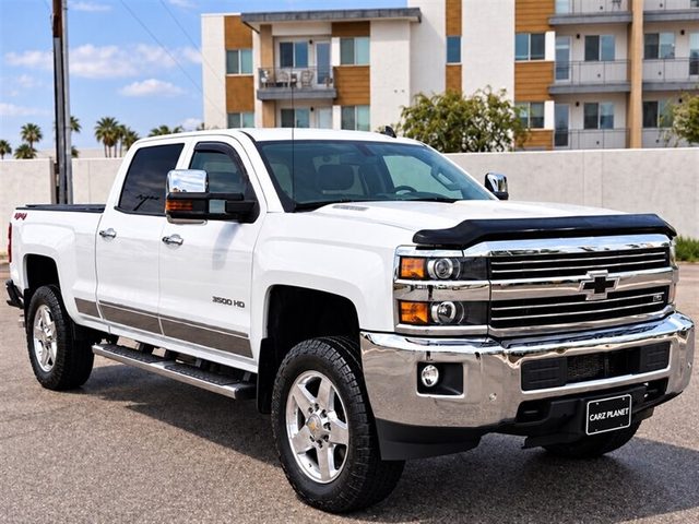 2015 Chevrolet Silverado 3500HD LTZ 4WD photo