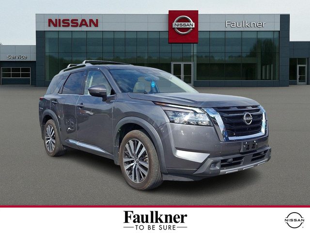2022 Nissan Pathfinder Platinum 4WD photo