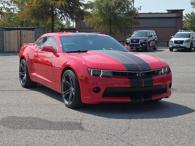 2015 Chevrolet Camaro LT RWD photo