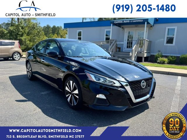 2022 Nissan Altima 2.5 SV FWD photo