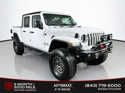 2023 Jeep Gladiator Overland 4WD photo