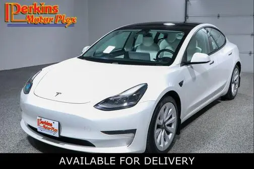 2021 Tesla Model 3 Standard Range Plus RWD photo