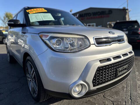 2015 Kia Soul ! FWD photo
