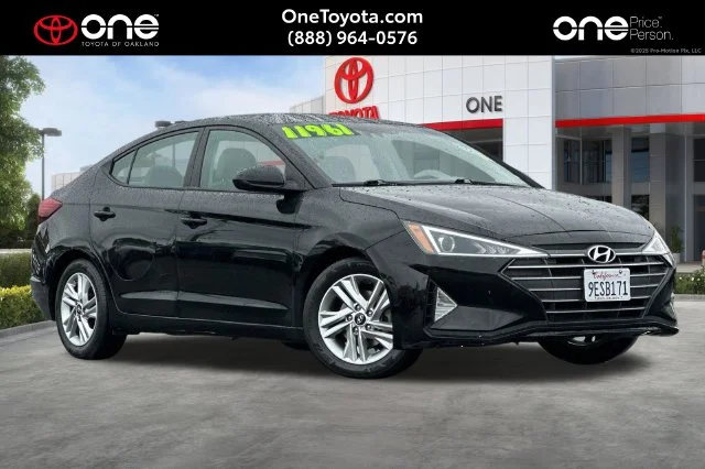 2020 Hyundai Elantra SEL FWD photo