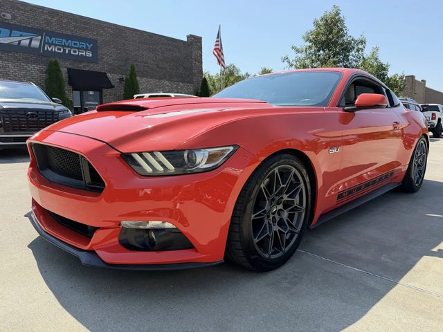 2015 Ford Mustang GT Premium RWD photo
