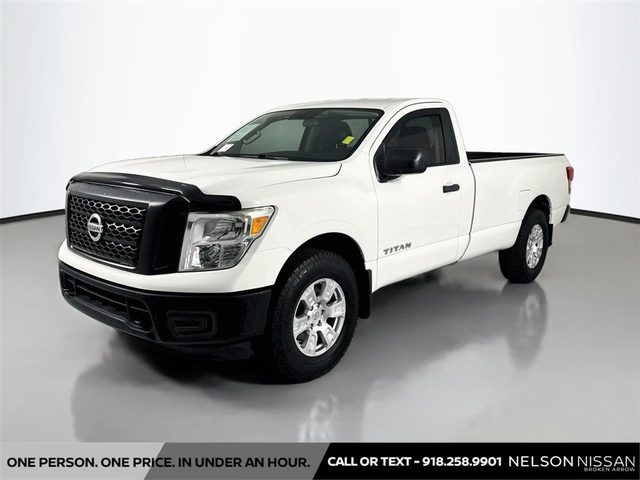 2017 Nissan Titan S 4WD photo