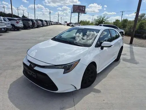 2023 Toyota Corolla LE FWD photo