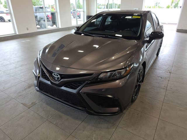 2022 Toyota Camry SE FWD photo