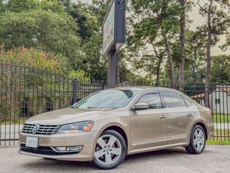 2015 Volkswagen Passat 2.0L TDI SE w/Sunroof & Nav FWD photo