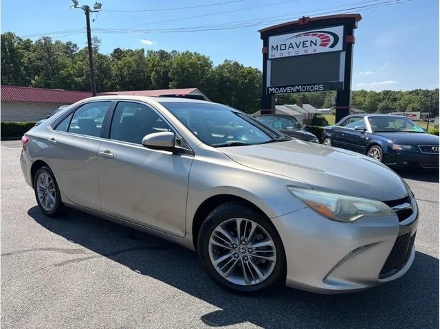 2015 Toyota Camry SE FWD photo
