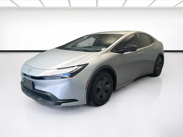 2023 Toyota Prius LE FWD photo